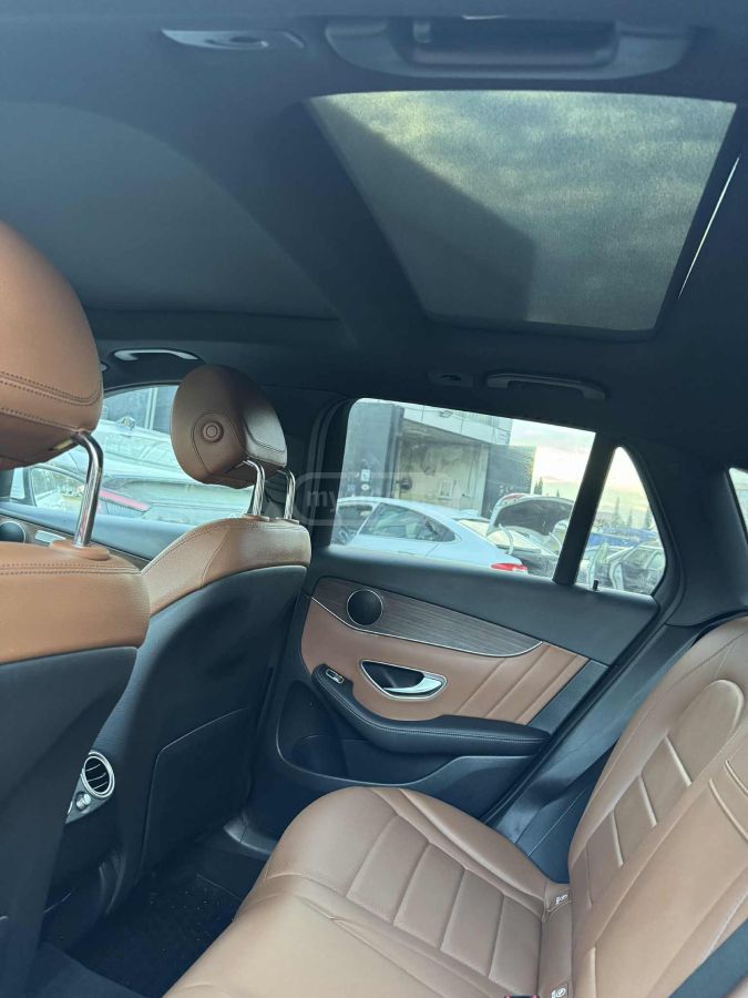 Mercedes-Benz GLC 300 - фото 12