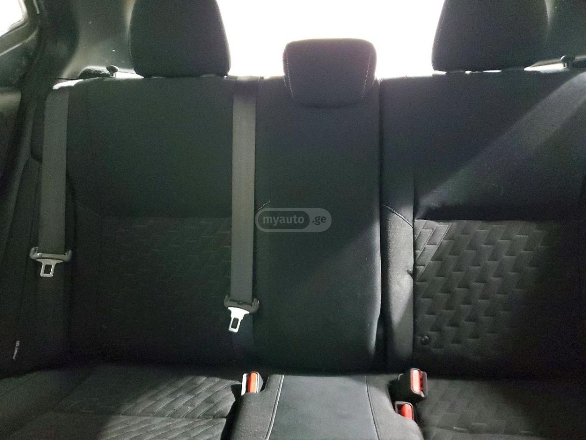 Nissan Kicks SV 4dr Front-Wheel Drive CVT 2023 — миниатюра 9