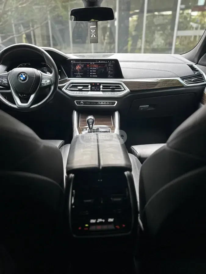 نمای دیگر BMW 2021