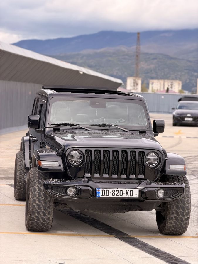 Jeep Wrangler - фото 1