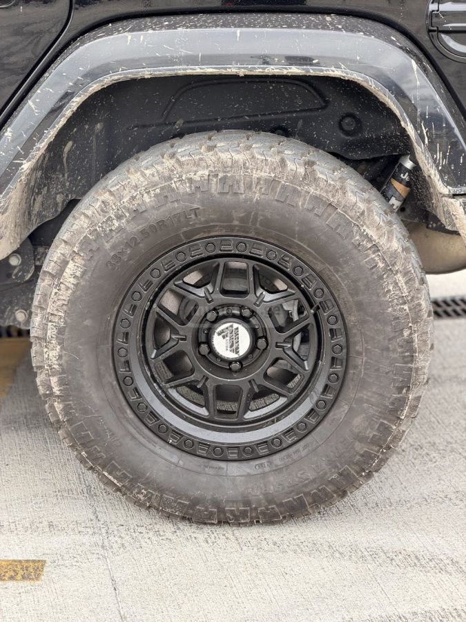 Jeep Wrangler - фото 9