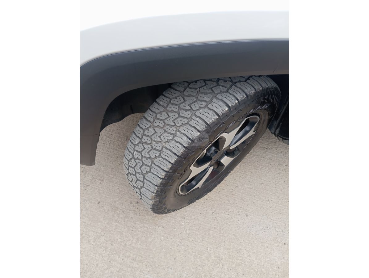 Jeep Renegade - фото 15