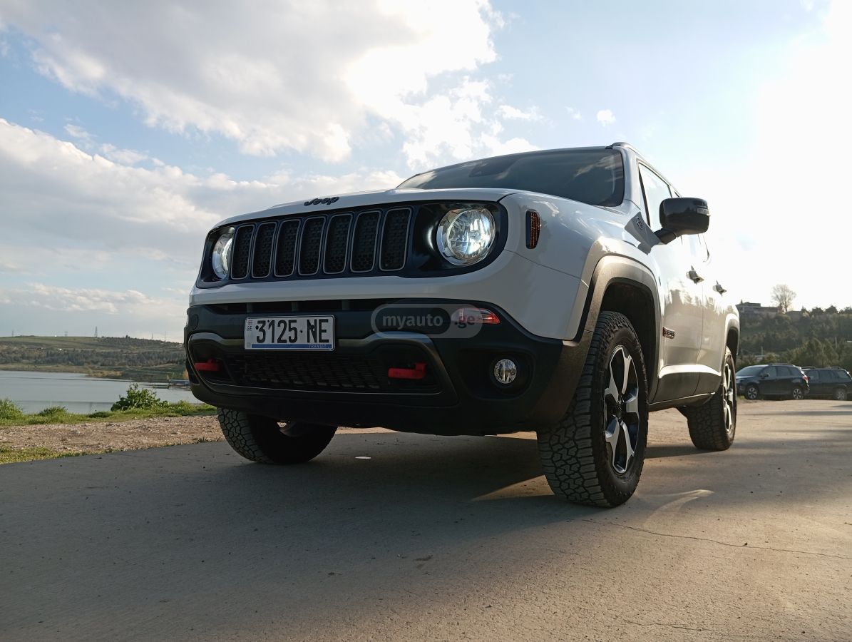Jeep Renegade - фото 7