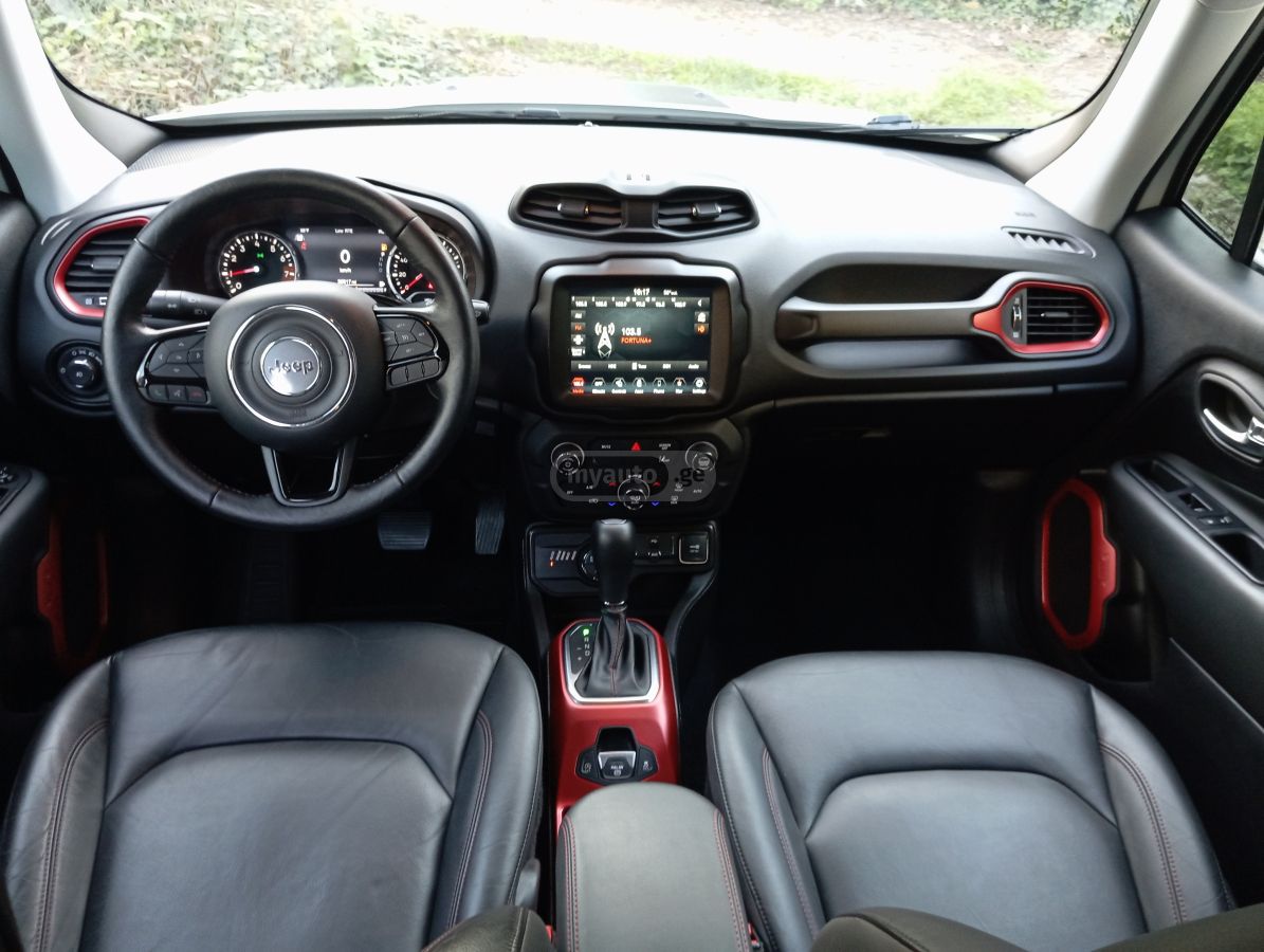 Jeep Renegade - фото 9