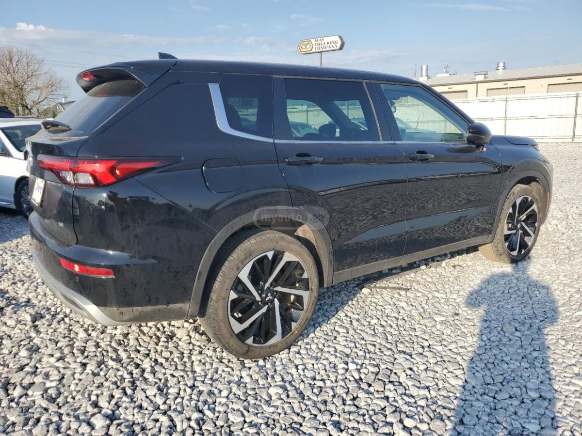 Mitsubishi Outlander - фото 3