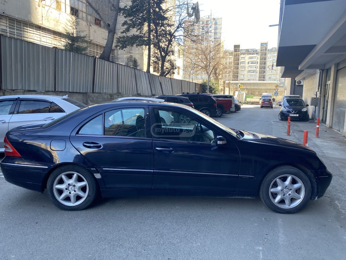 Mercedes-Benz C 240 - фото 7