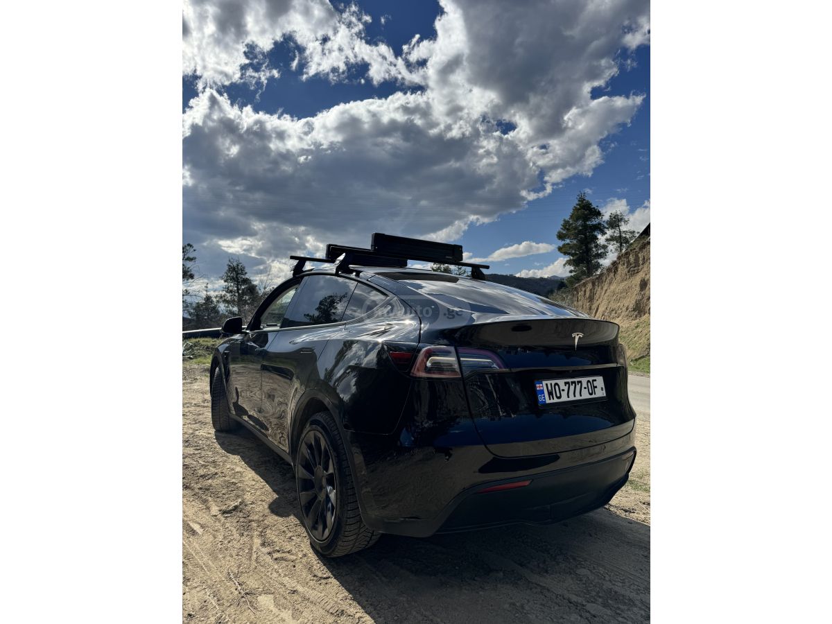 Tesla Model Y - фото 5