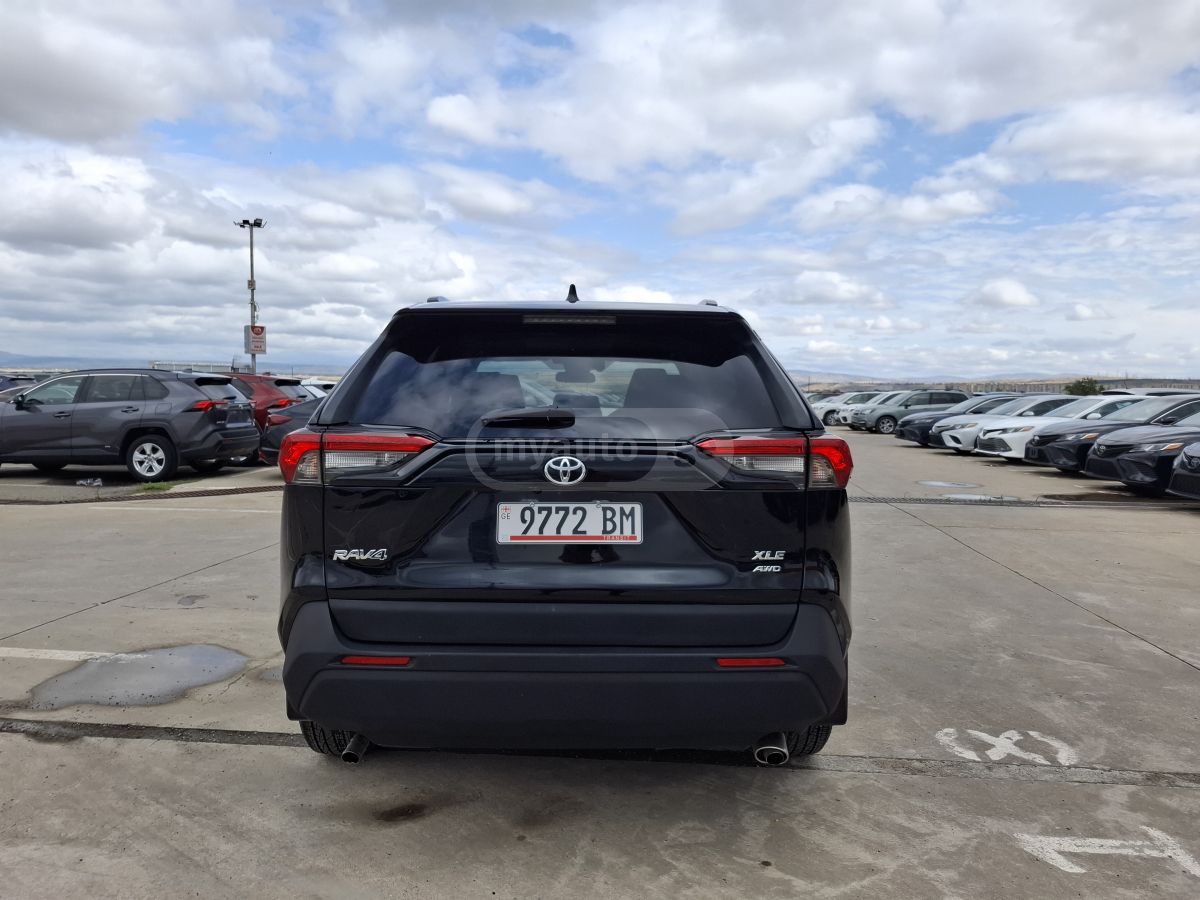 Toyota XLE 4dr All-Wheel Drive Automa — миниатюра 3