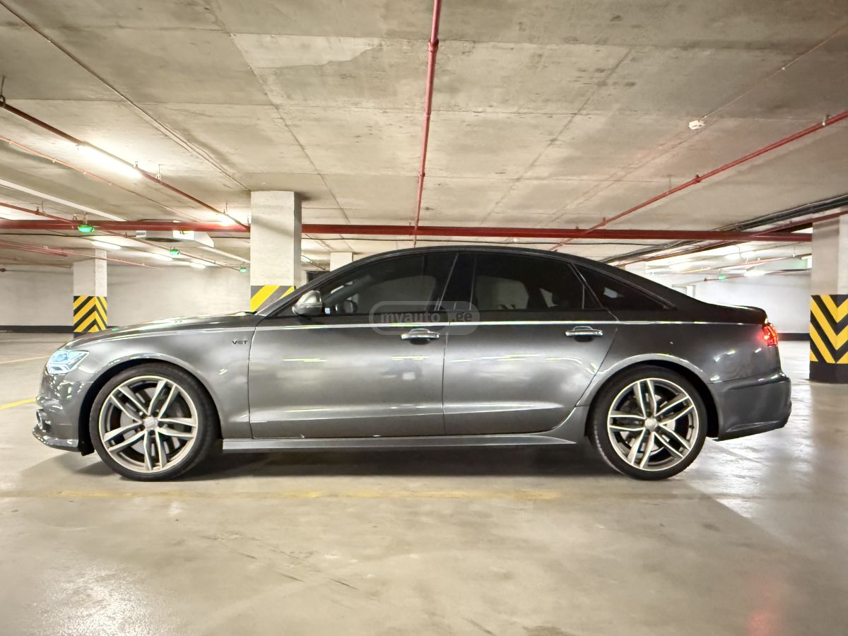 Audi S6 - фото 5
