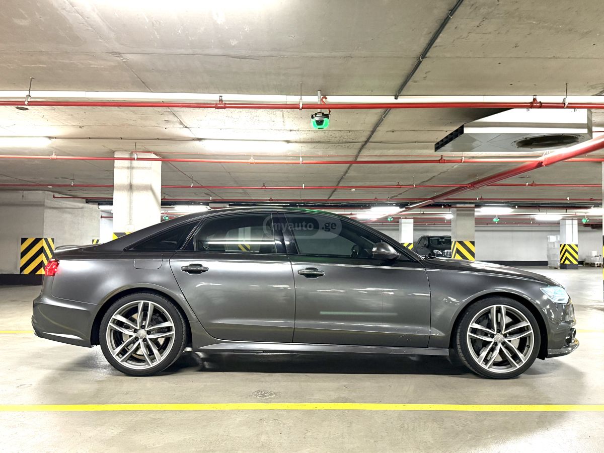 Audi S6 - фото 6