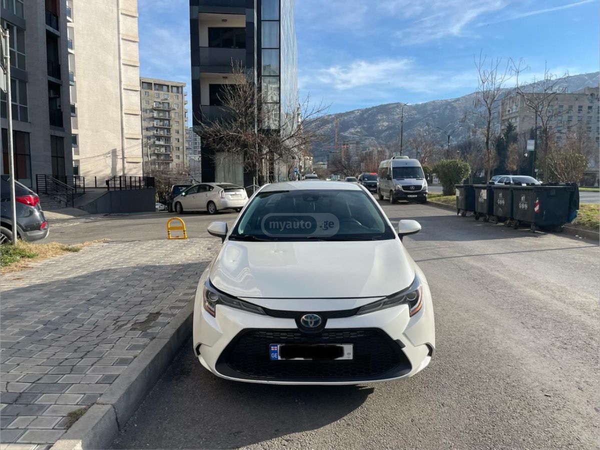 Toyota Corolla - фото 2