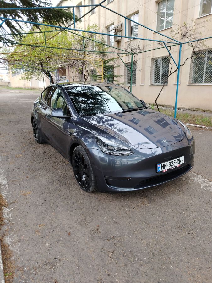Tesla Model Y - фото 5