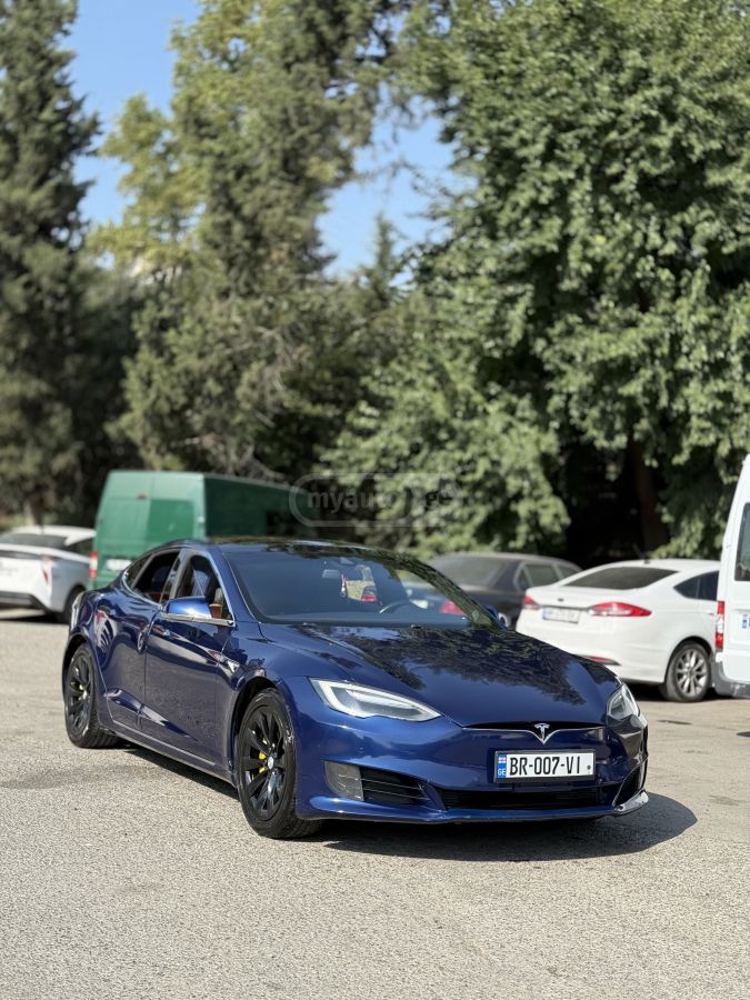 Tesla Model S - фото 5