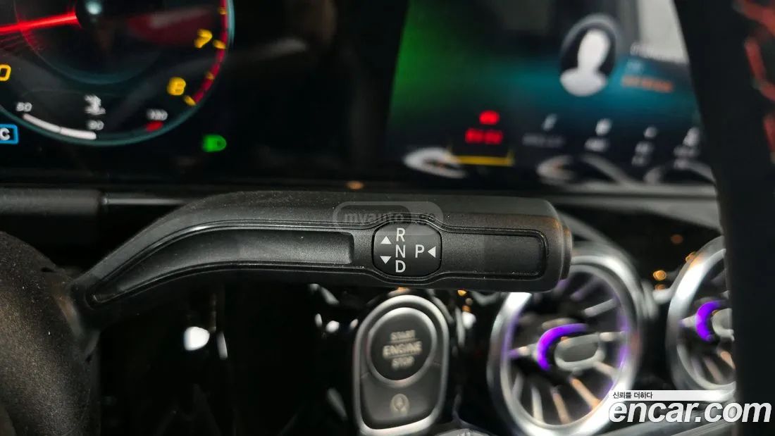 Mercedes-Benz GLA 45 AMG 2022 — миниатюра 9