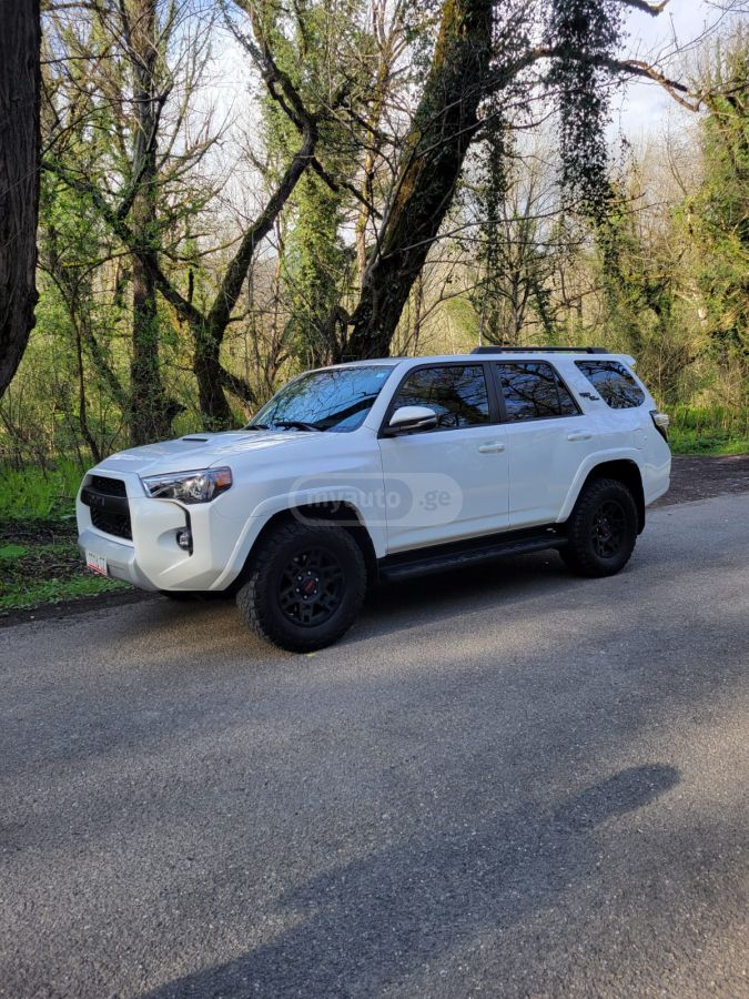 Toyota 4 Runner - фото 4