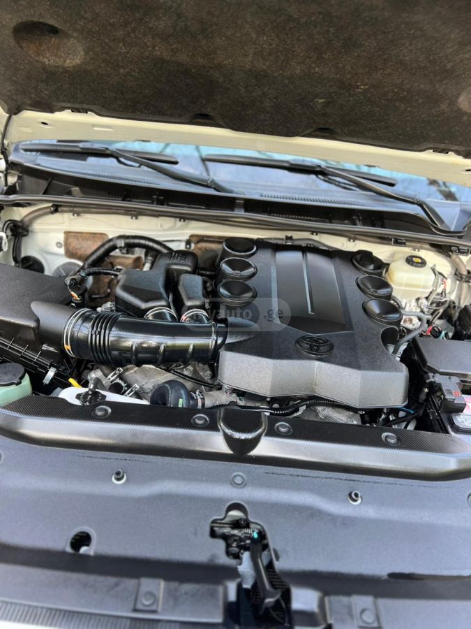 Toyota 4 Runner - фото 9