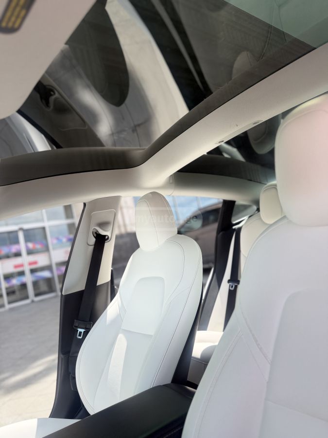 Tesla Model 3 - фото 6