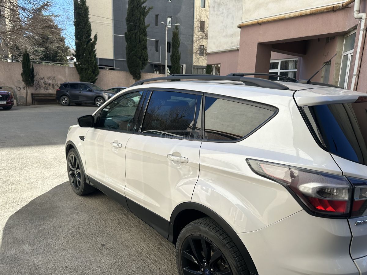 Ford Escape - фото 9