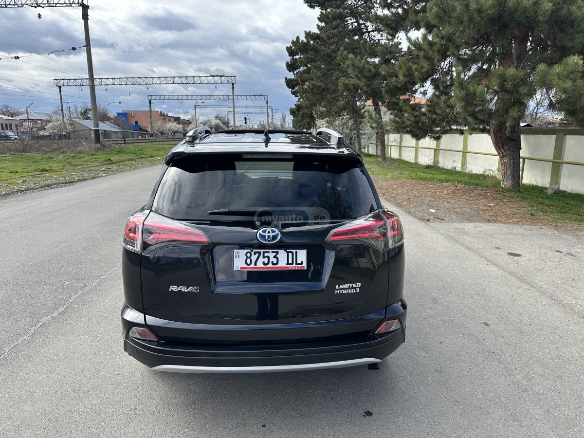 Toyota RAV 4 - фото 5