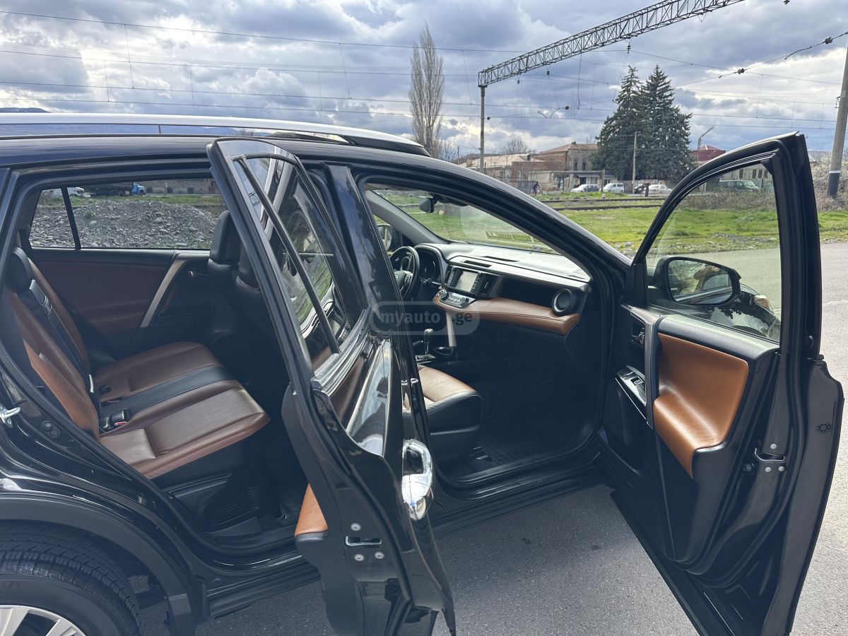 Toyota RAV 4 - фото 9