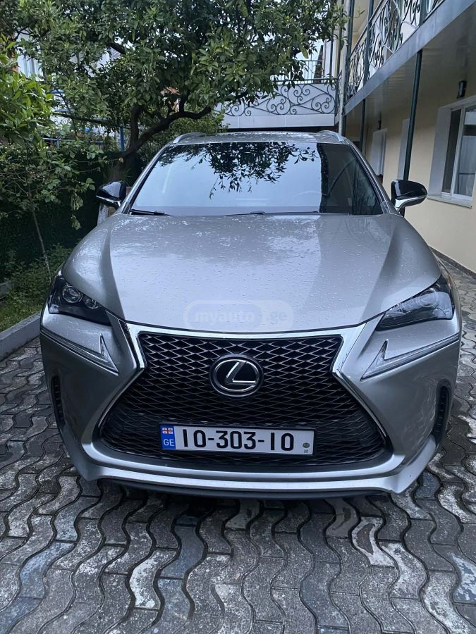 Lexus NX 200 - фото 1