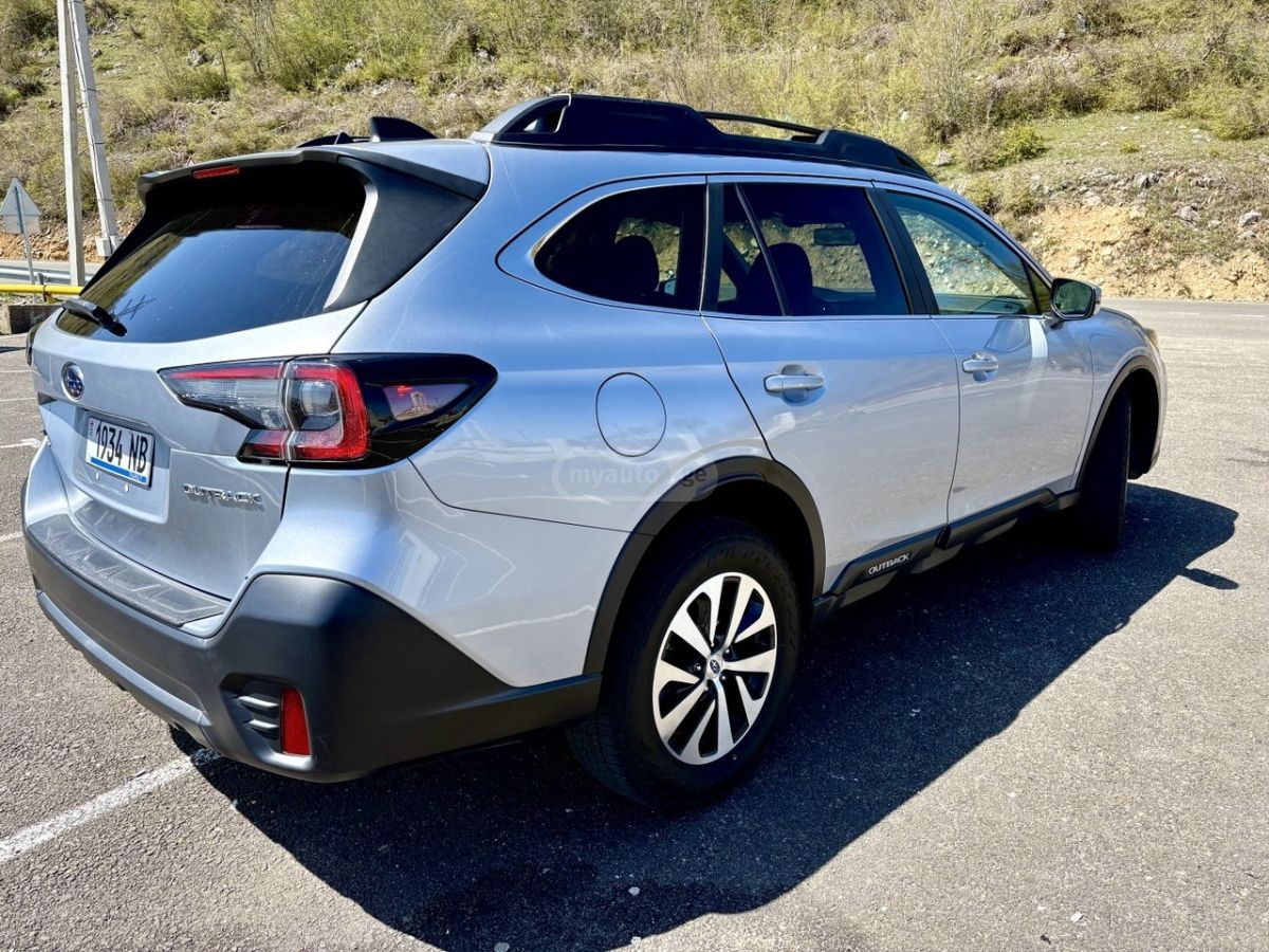 Subaru Outback - фото 6