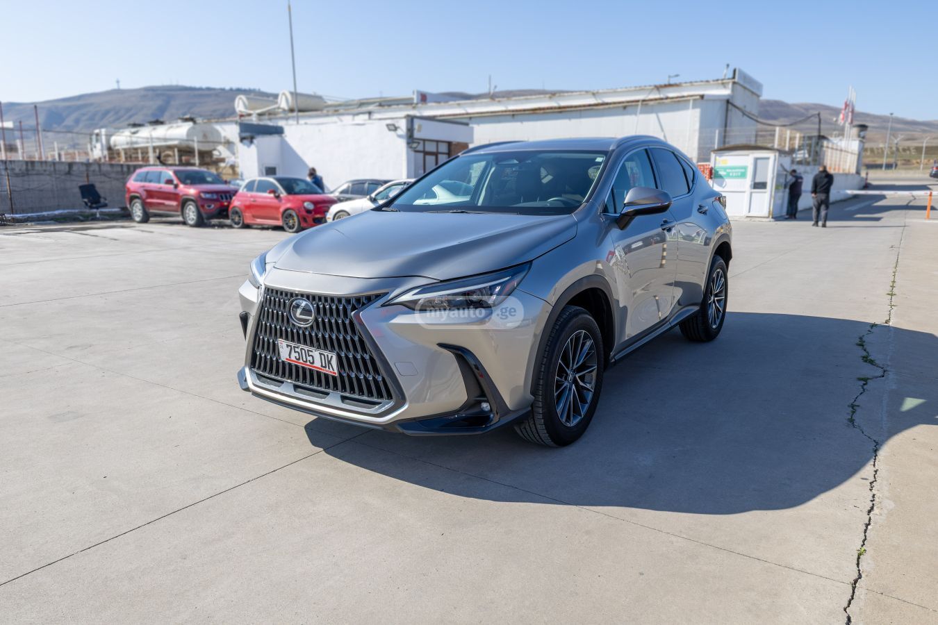 Lexus NX 350 - фото 3