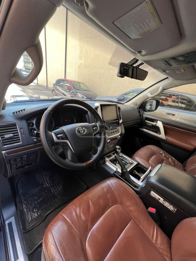Toyota Land Cruiser - фото 11