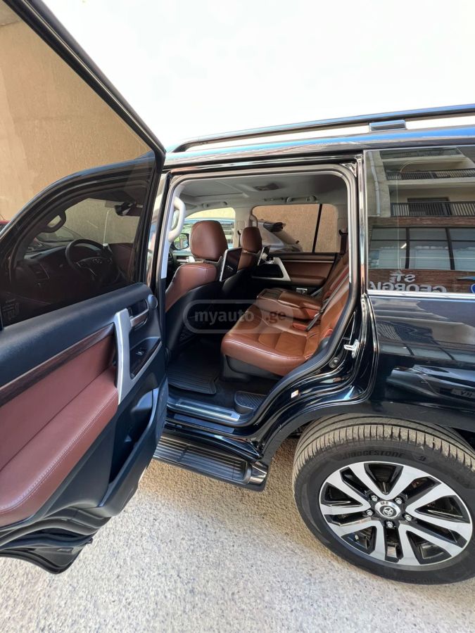 Toyota Land Cruiser - фото 12