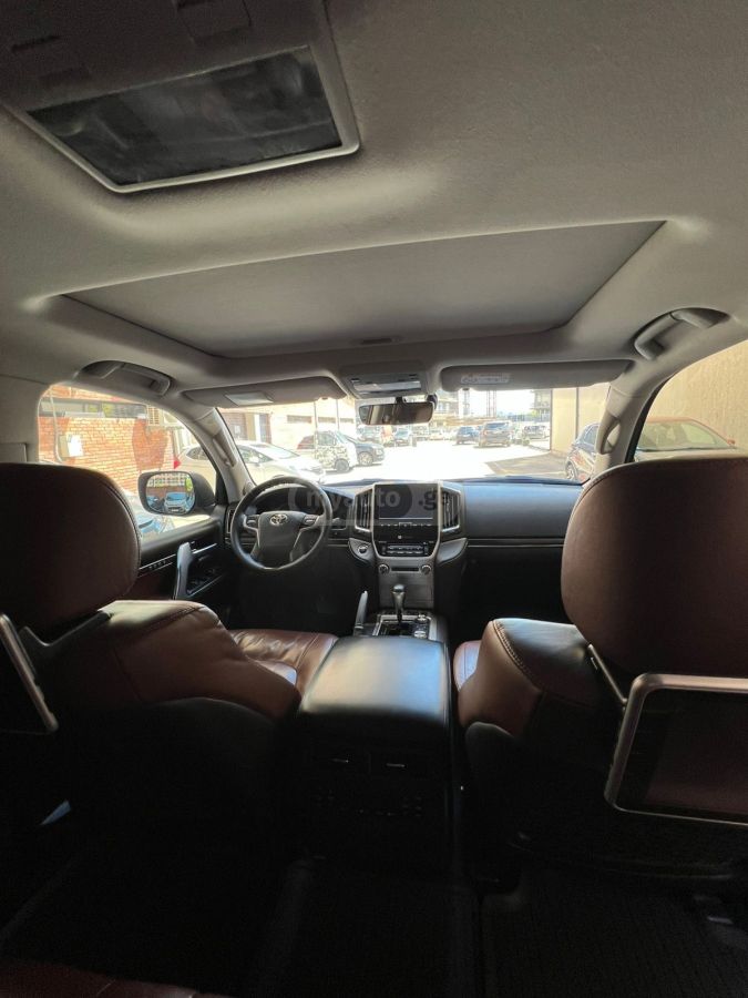 Toyota Land Cruiser - фото 4