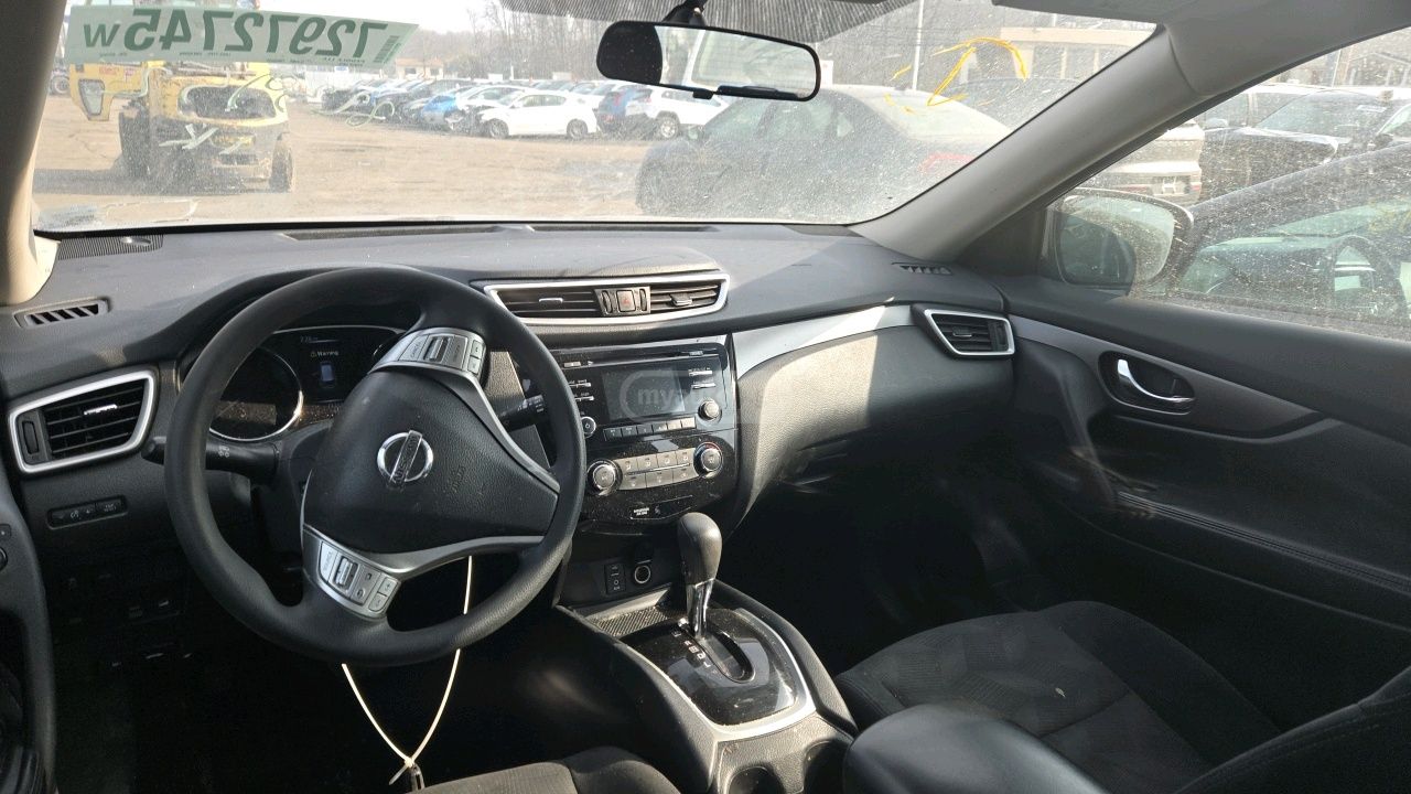 Nissan Rogue - фото 12