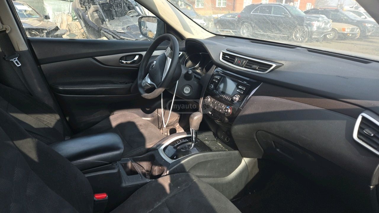 Nissan Rogue - фото 13