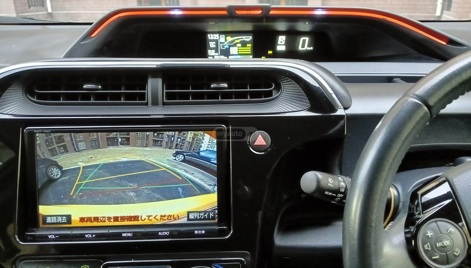 Toyota Aqua - фото 12