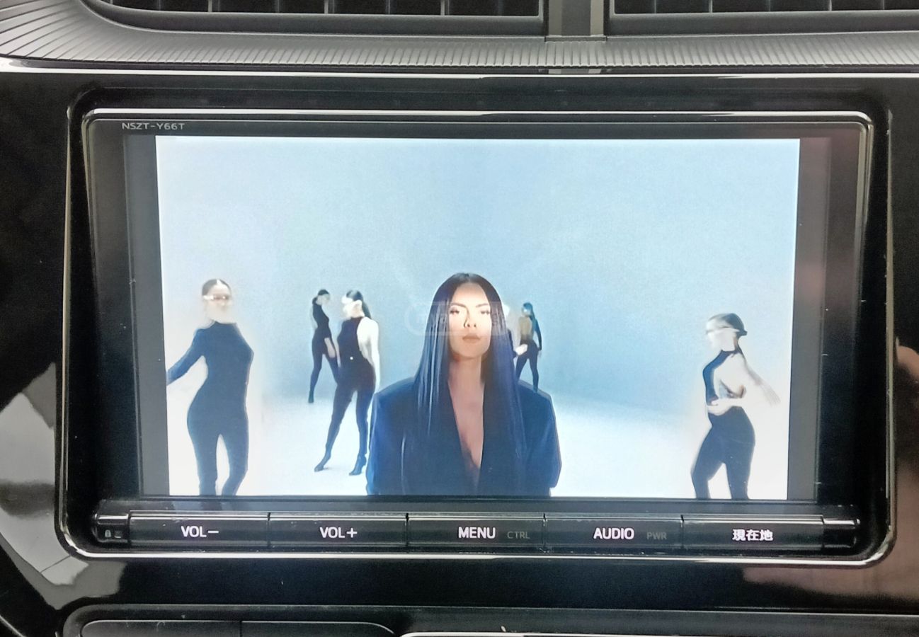 Toyota Aqua - фото 13