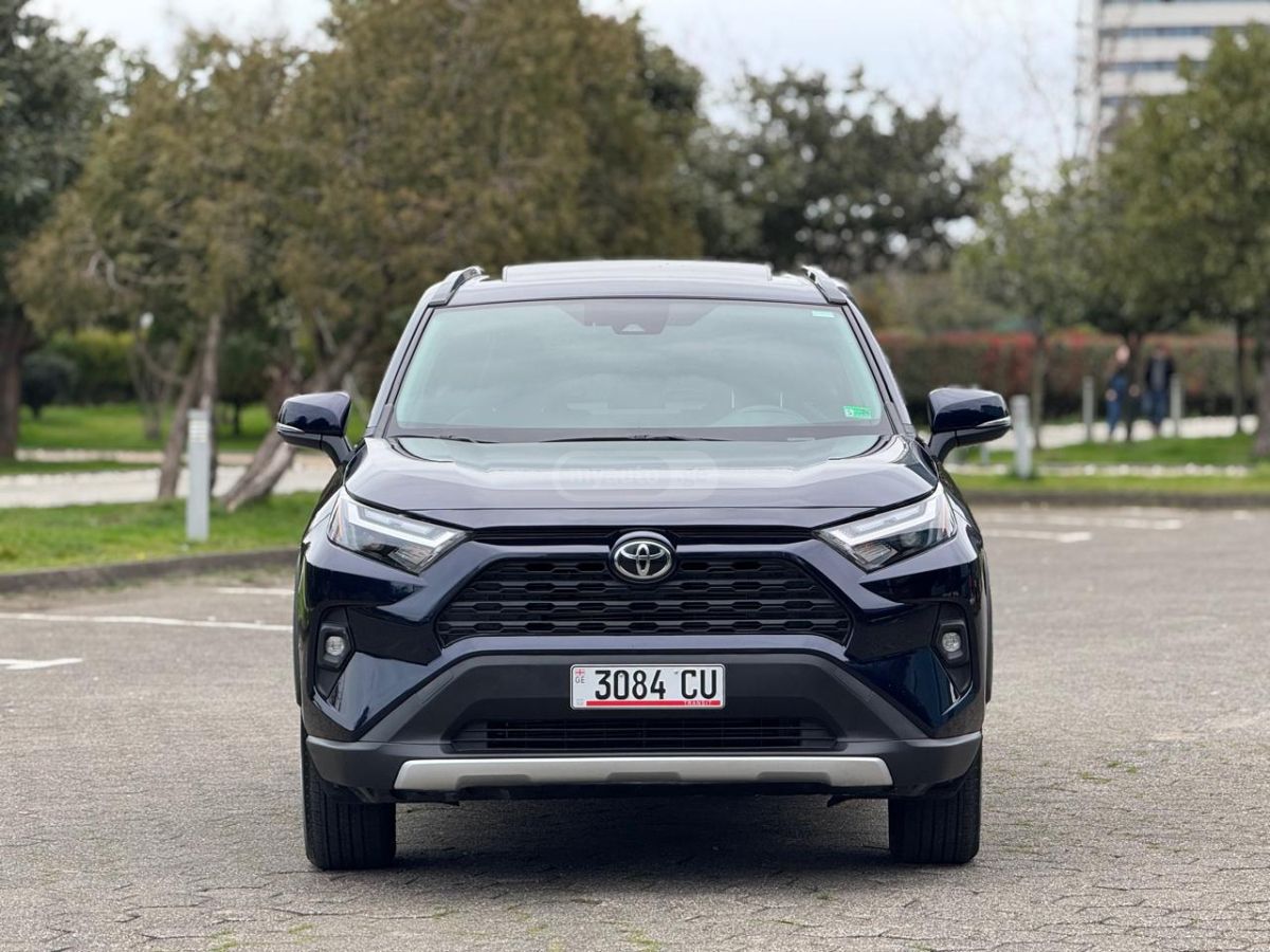 Toyota XLE Premium 4dr All Wheel Driv — миниатюра 2