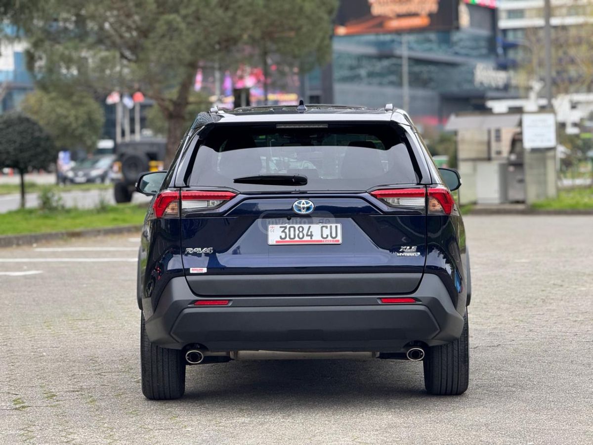 Toyota XLE Premium 4dr All Wheel Driv — миниатюра 6