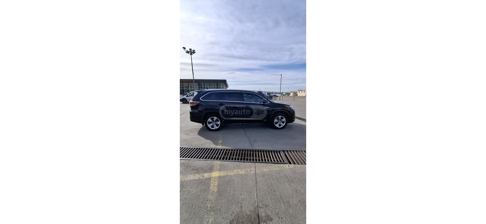 Toyota Highlander - фото 2