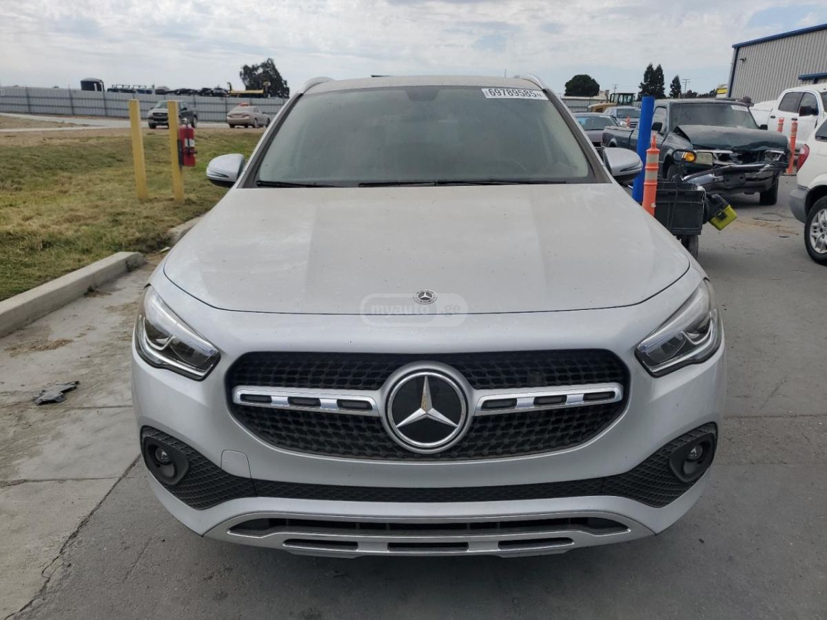 Mercedes-Benz GLA 250 - фото 5