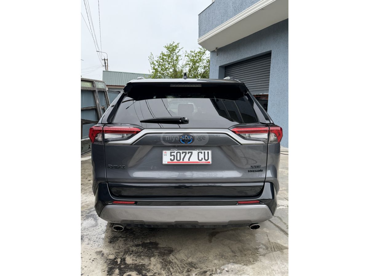 Toyota RAV 4 - фото 5