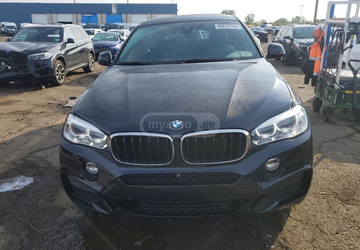 BMW X6 - фото 1