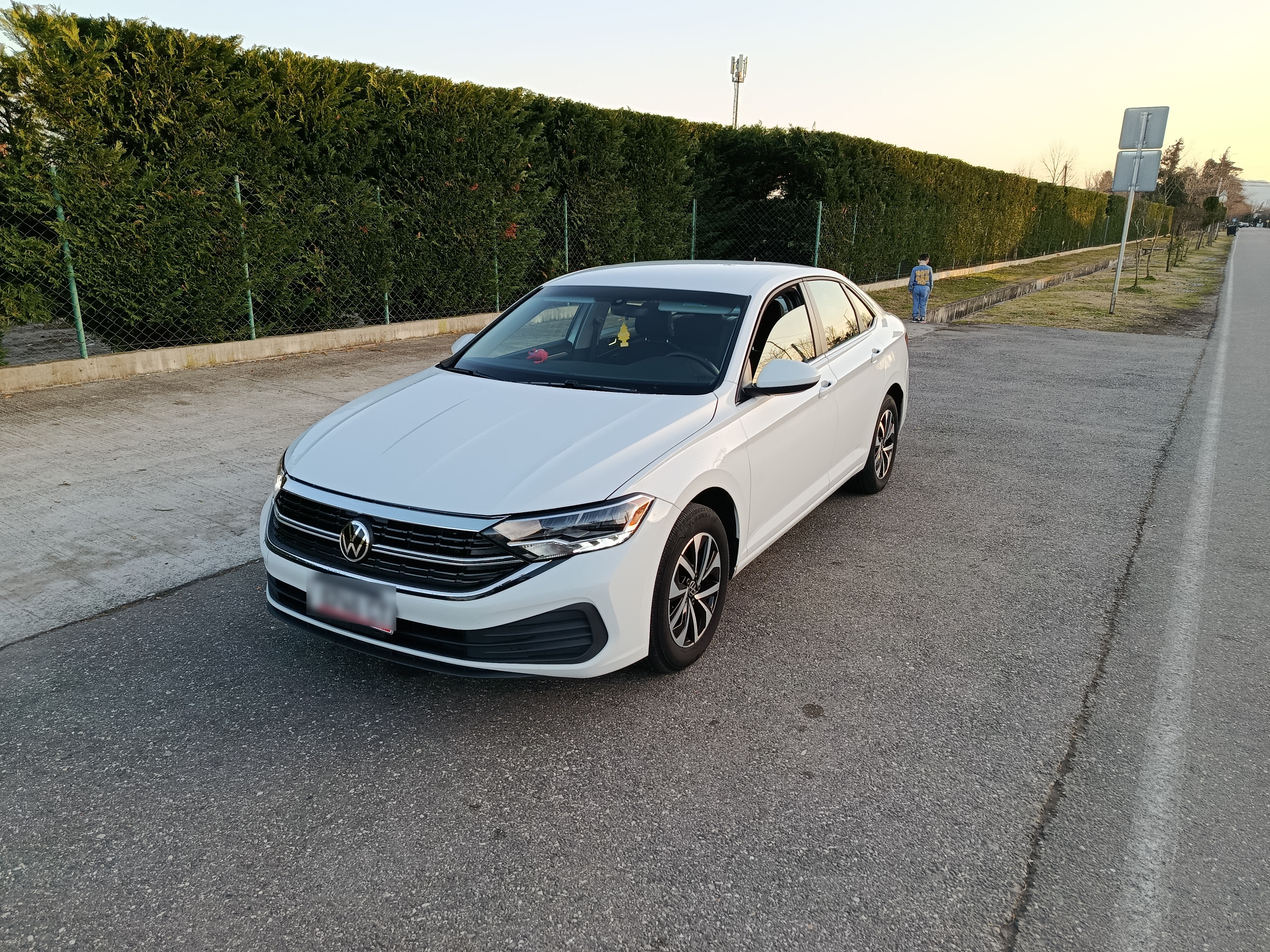 Volkswagen Jetta - фото 1