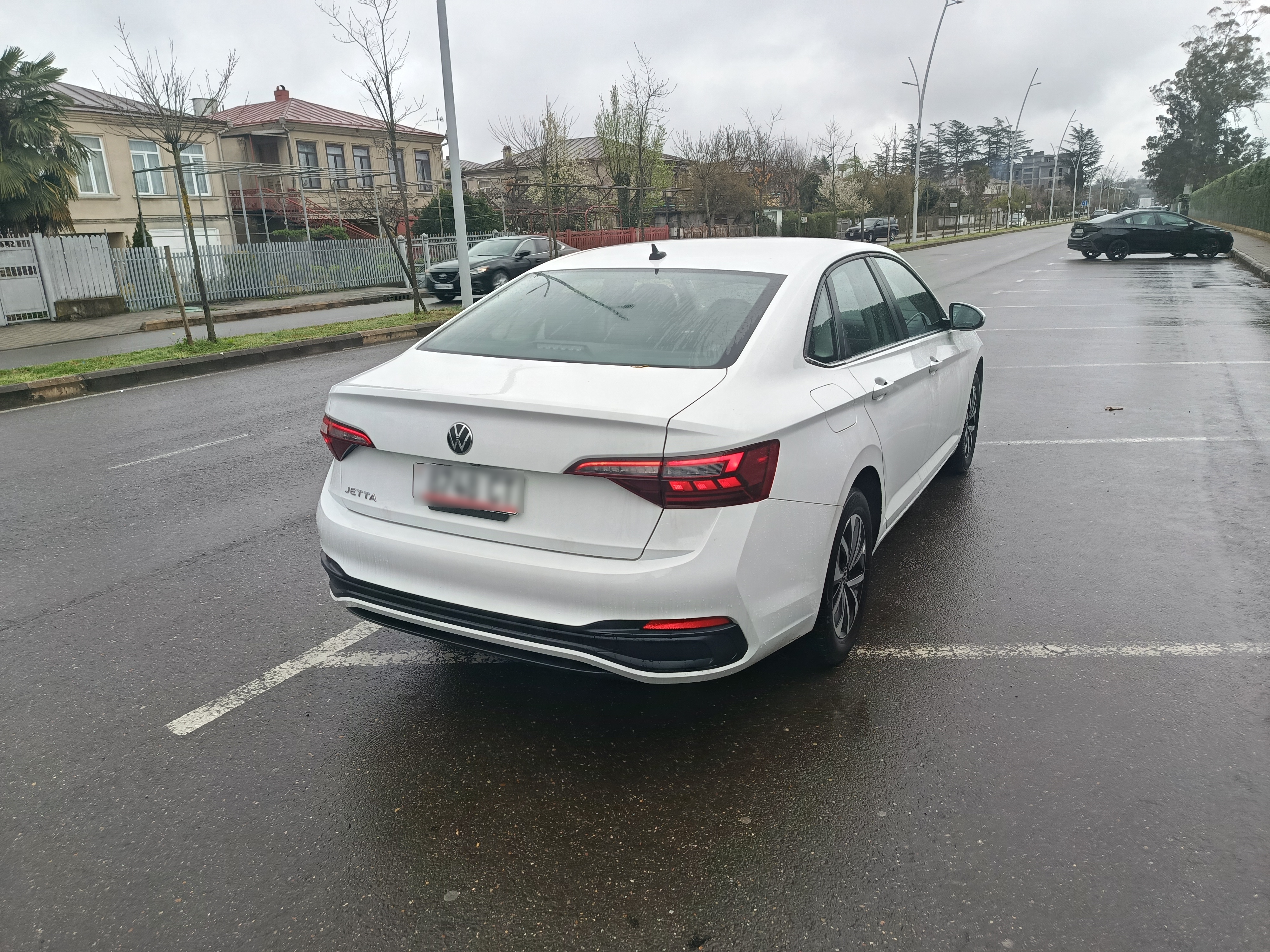 Volkswagen Jetta - фото 2