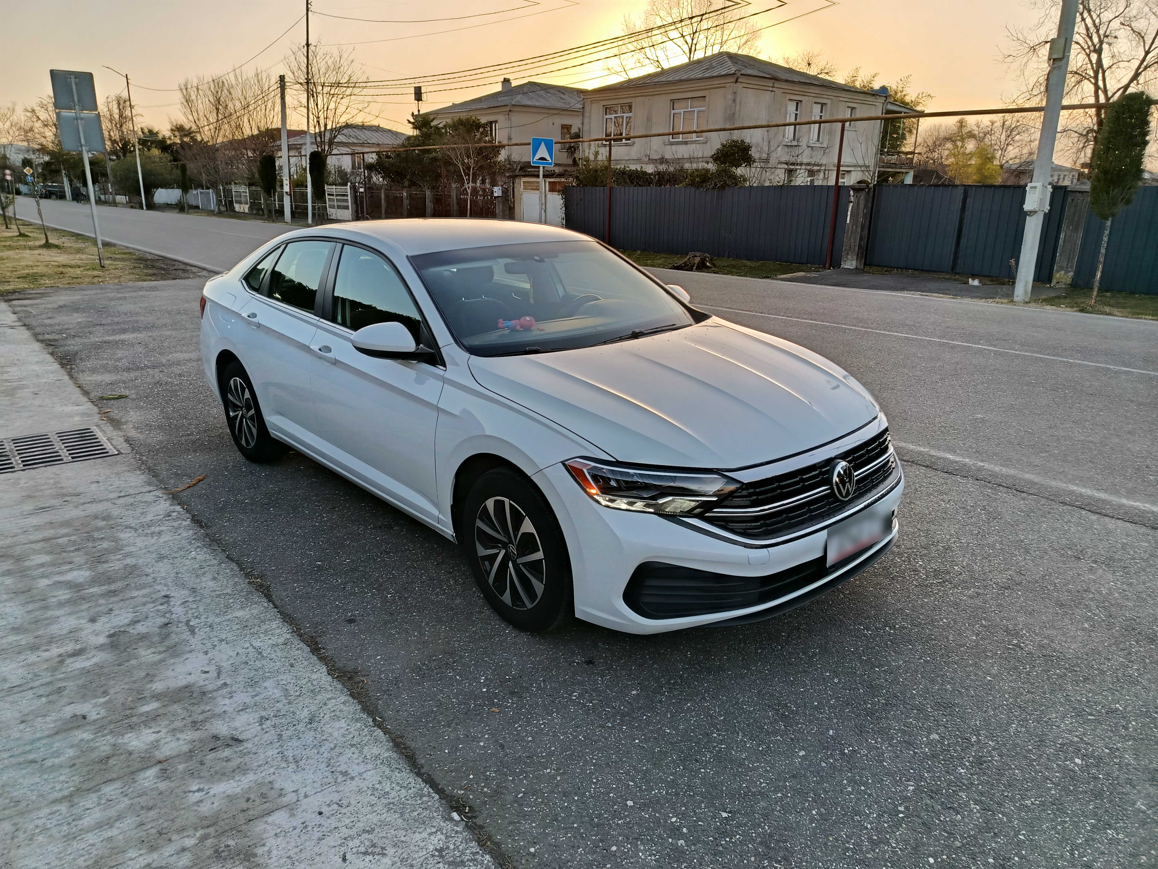 Volkswagen Jetta - фото 4