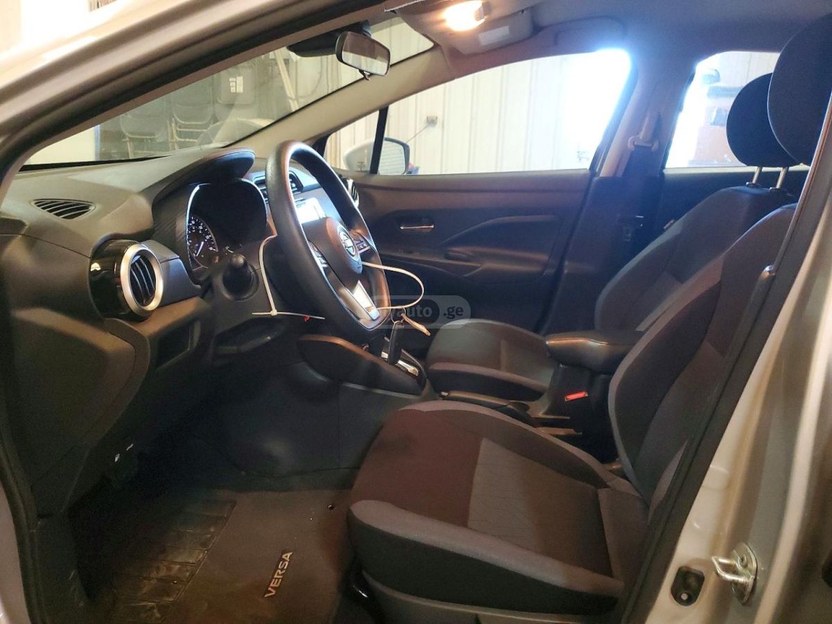 Nissan Versa 2025 — миниатюра 7
