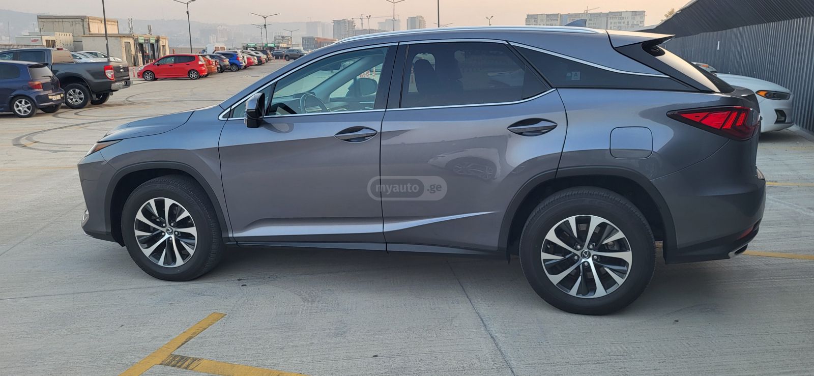 Lexus RX 350 - фото 6