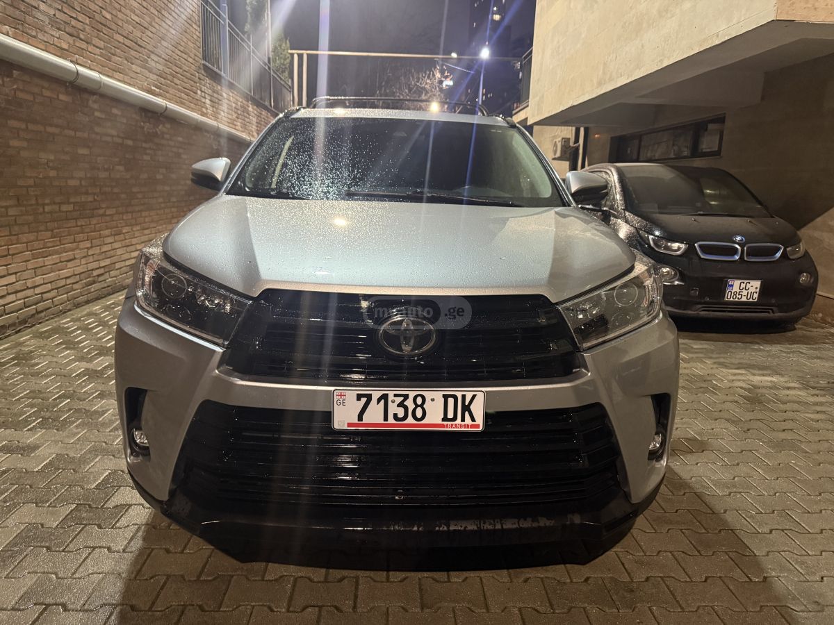 Toyota Highlander - фото 10