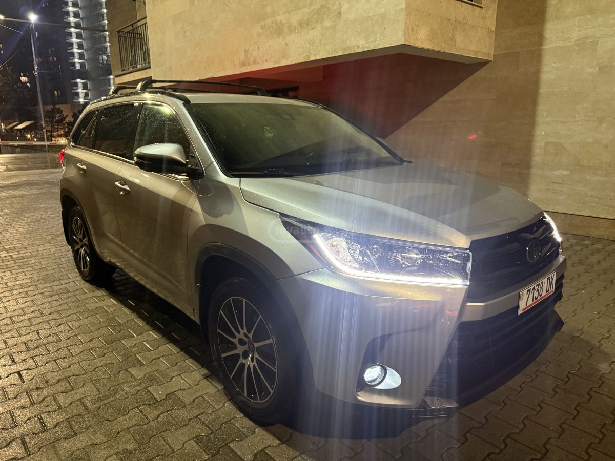 Toyota Highlander - фото 11