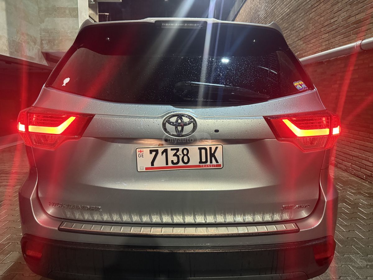 Toyota Highlander - фото 13