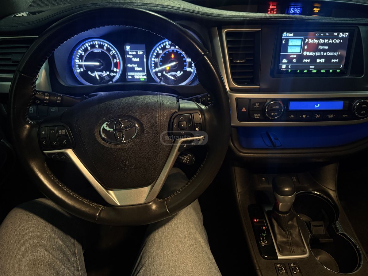 Toyota Highlander - фото 2