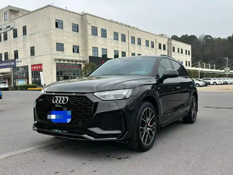 Audi Q5 - фото 1